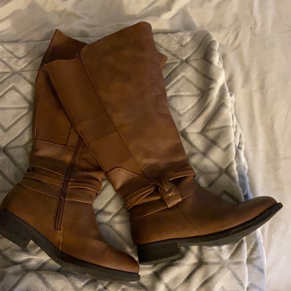 Wide calf riding boots